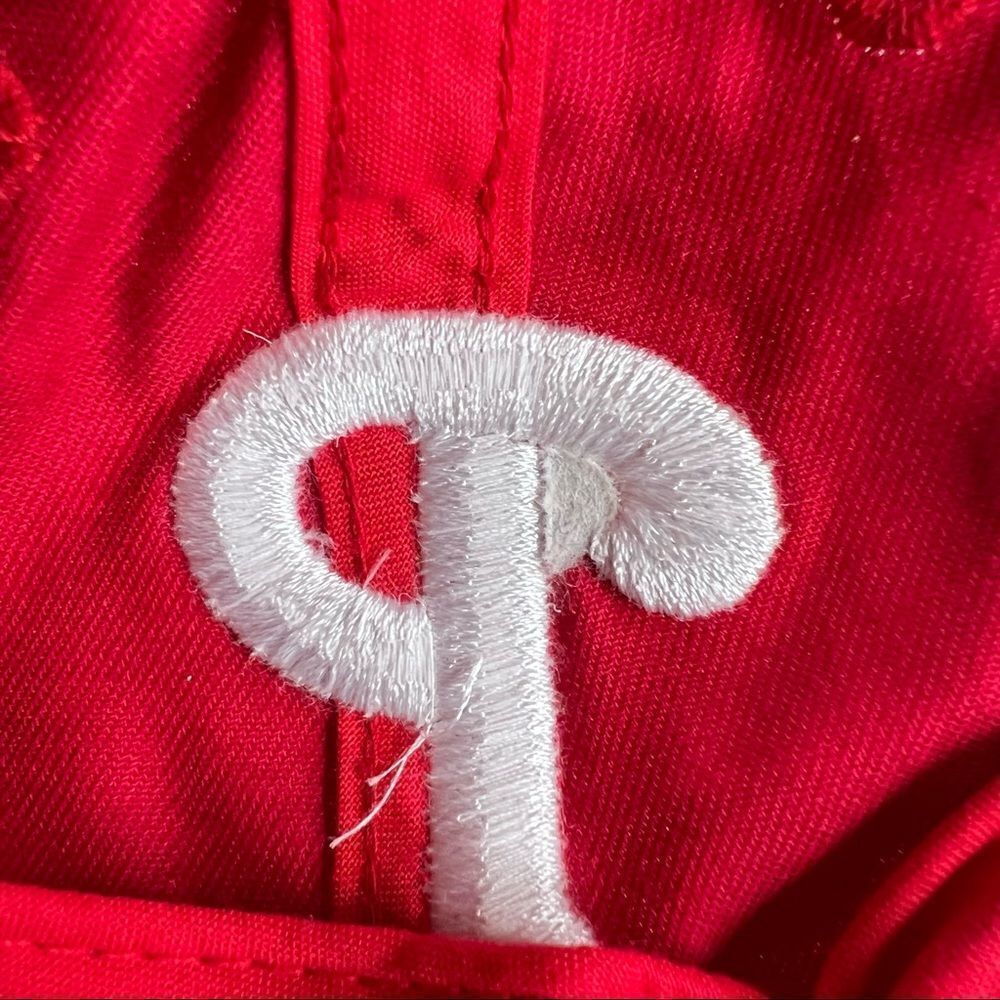 Models Philadelphia Phillies Red Ball Cap - Picture 12 of 12